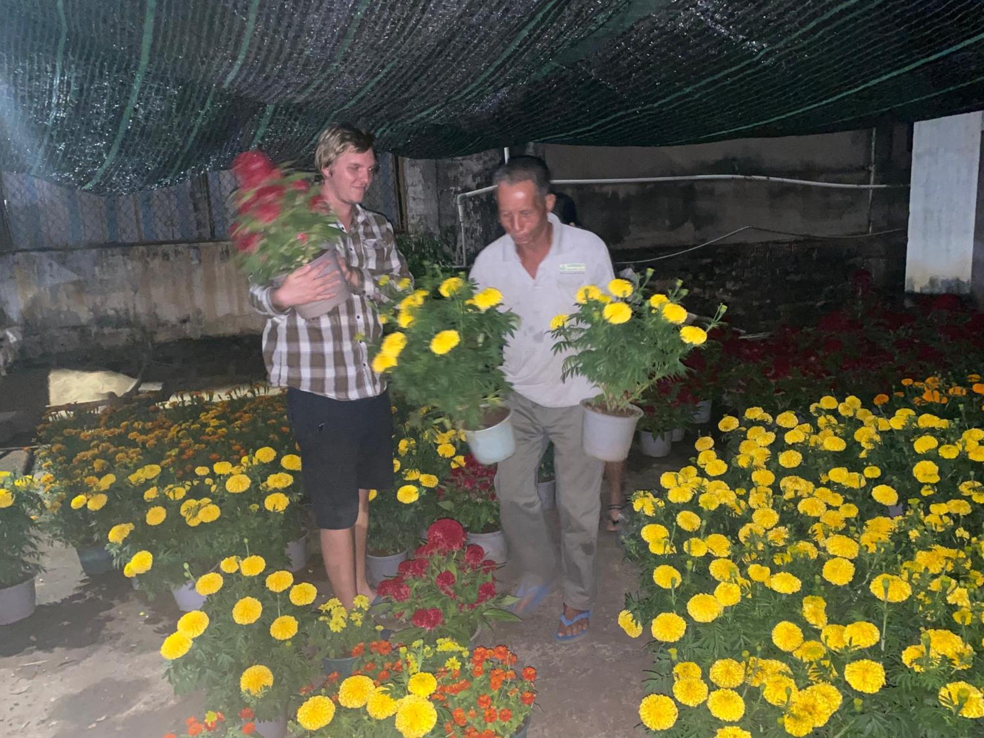 Homestay Tay Xa Trang Bom Exteriör bild