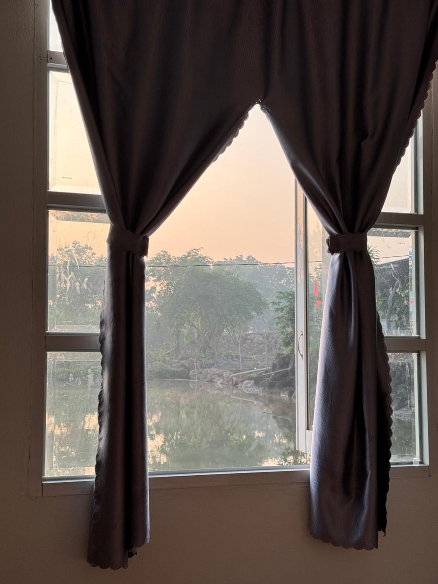 Homestay Tay Xa Trang Bom Exteriör bild